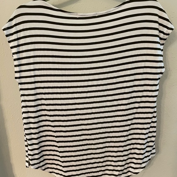 Women’s white & green stripe top - Picture 5 of 5